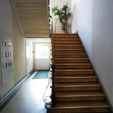 Apartment Klimatyczny Nr 8 Z Widokiem Na Gory Sowie