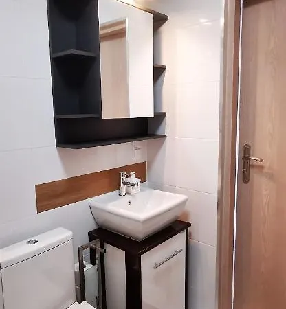 Luna - Klimatyczny Nr 8 Z Widokiem Na Poddaszu - Gory Sowie - Jezioro Apartment *