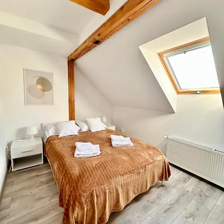 Luna - Klimatyczny Nr 8 Z Widokiem Na Poddaszu - Gory Sowie - Jezioro Apartment Bielawa (Dzierzoniow)